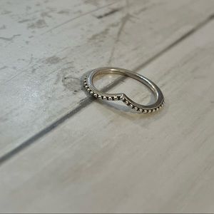 Pandora ring